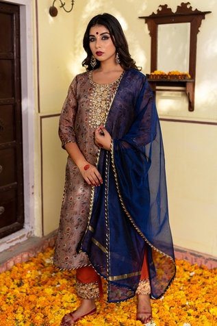 The Home Affair Floral Print Kurta Pant Set
