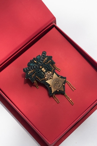 S&N by Shantnu Nikhil Bead & Thread Embellished Crest Brooch