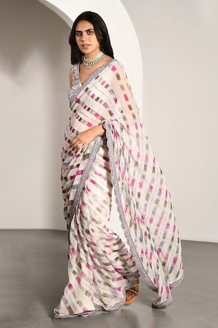 k-anshika Printed Pre-Draped Saree With Blouse