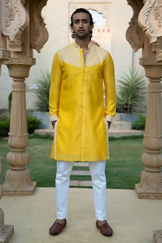 Kaaj Button x AZA Chanderi Silk Thread Work Kurta & Pant Set 