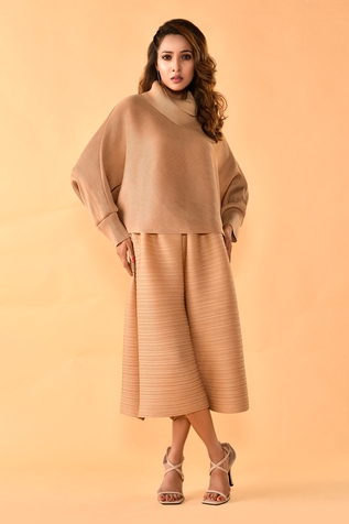 Crimp Batwing Sleeve Top With Pant