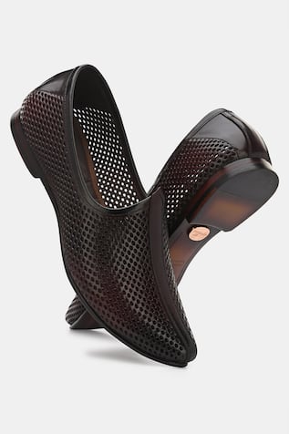 Textured Leather Juttis 