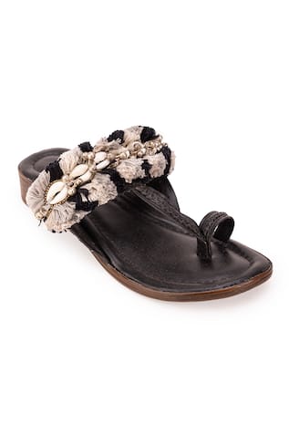 Fringe Embellished Kolhapuri Block Heels 