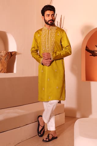 Shreyansh Designs Faqat Floral Bloom Embroidered Kurta With Pant 