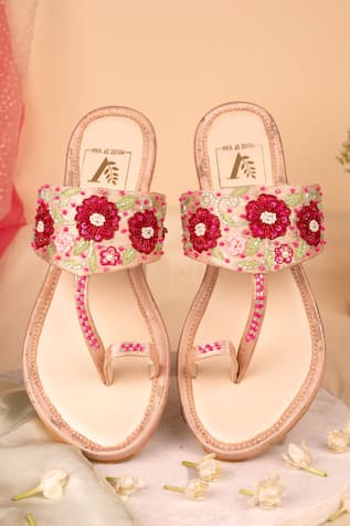 Rouge Embellished Kolhapuri Flats 