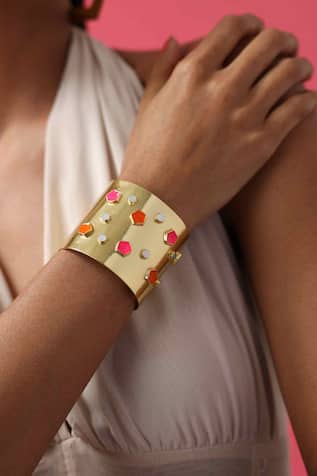Glory Embellished Bangle 