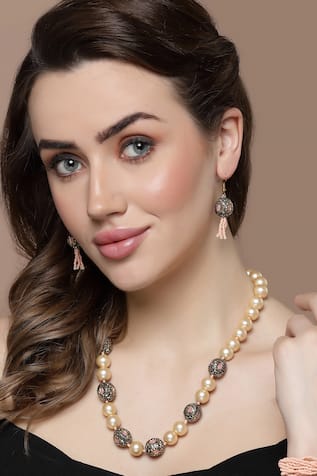 Pearl Embellished Necklace Set 