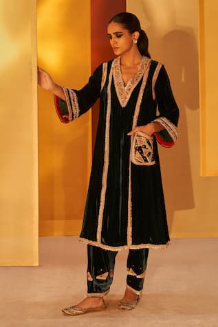 Priyanka Singh Velvet Neckline Embroidered Kurta & Salwar Set 