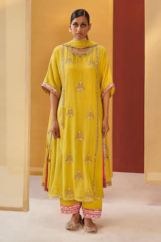 Priyanka Singh Zardozi Embroidered Pheran Set 