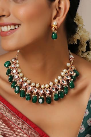 Kundan Embellished Necklace Set 