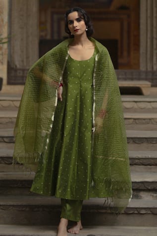 Baaro Masi Green Brocade Vintage Pattern Anarkali Set 