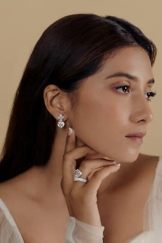 Mi Amor Studded Earrings 