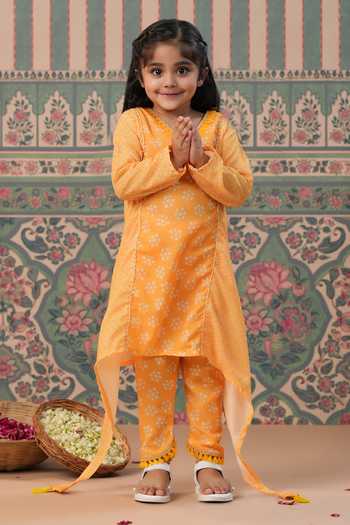 Cute Couture Bandej Print Tasseled Kurta & Pant Set 