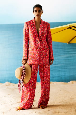 Raasa Joyful Daisy Printed Blazer & Pant Set 