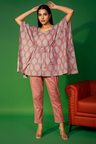 Pheeta Ogee Print Kaftan & Pant Nightwear Set
