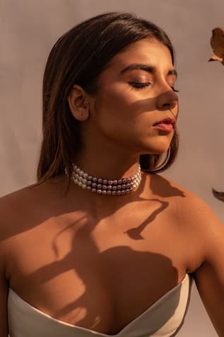Pearl Beaded Choker 