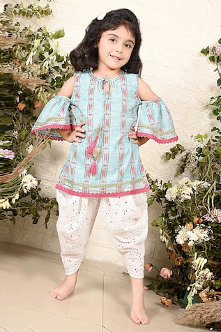 The Plum Bum Stripe Pattern Cold Shoulder Kurta With Dhoti Pant 