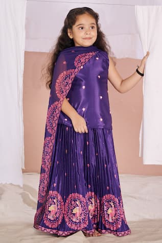 Vivedkids Kalamkari Embroidered Kurta Pleated Lehenga Set 
