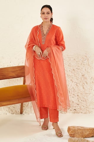 Flamingo the label Chanderi Mukaish Embroidered Kurta Set 