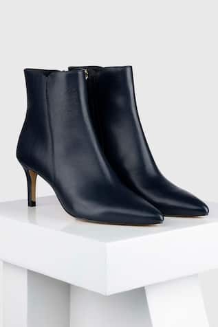 Carmona Leather Pointed Toe Ankle Boot 