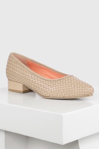 Beige Basket Weave Pattern Pumps 