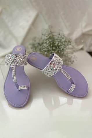 PREET KAUR Sheesha & Resham Embroidered Kolhapuri Flats 