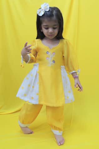 Pankhuri By Priyanka Chanderi Polka Dot Print Side Panel Kurta With Harem Pant 