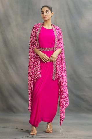 Georgette Saree Gown | Saree gown, Classy gowns, Draping fashion