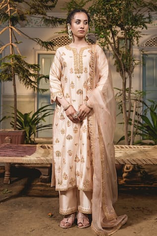 Surbhi Shah Silk Marodi Embroidered Kurta Set 