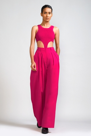 Mati Plain Knife Pleated Trouser