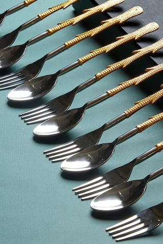 Layered Leaf Motif Cutlery Set Set of 12 Pc 