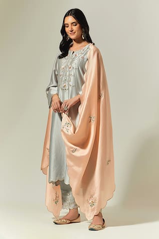 Floral Embroidered Kurta Set 