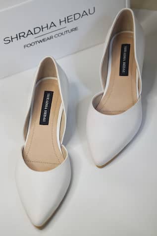 Larisa Round Toe Heels 