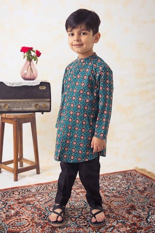 Floral Print Kurta Set With Pant 