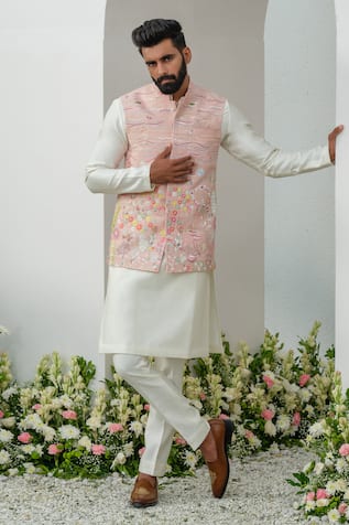 Amrit Dawani Marine Thread Embroidered Bundi Kurta Set 