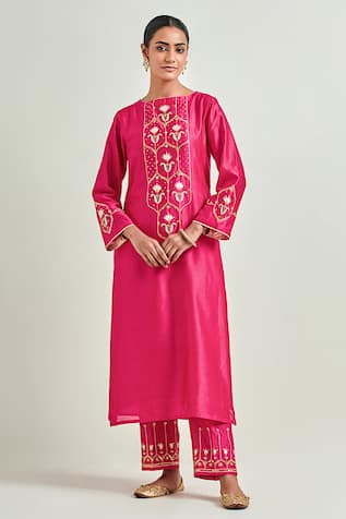 Anantaa By Roohi Floral Embroidered Kurta & Pant Set 