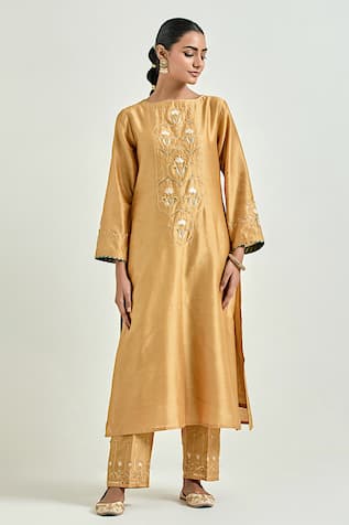 Anantaa By Roohi Silk Chanderi Embroidered Kurta & Pant Set 