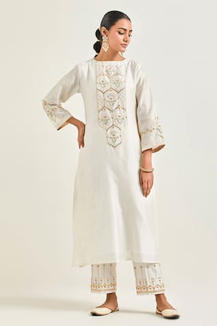 Anantaa By Roohi Silk Chanderi Flower Embroidered Kurta & Pant Set 