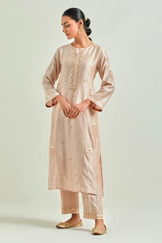 Anantaa By Roohi Flower Bloom Embroidered Kurta & Pant Set 