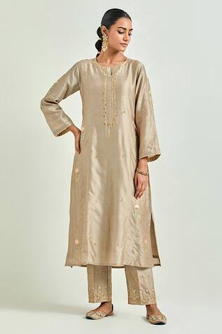 Anantaa By Roohi Chanderi Silk Straight Embroidered Kurta & Pant Set 
