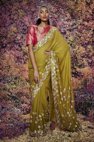 Shilpi Gupta Paheli Embroidered Saree With Blouse