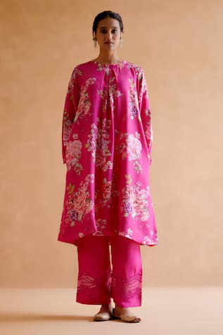 Amisha Kothari Gauri Silk Floral Print Kurta & Pant Set 