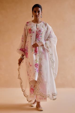 Amisha Kothari Gopika Floral Print Kurta Pant Set 