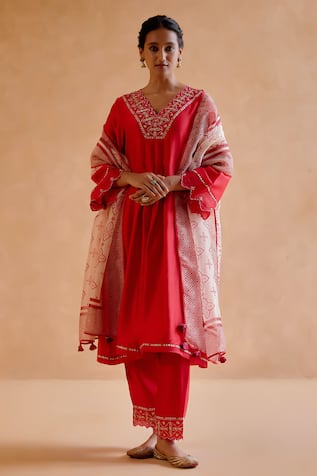 Amisha Kothari Chandrika Cutwork Kurta Pant Set 