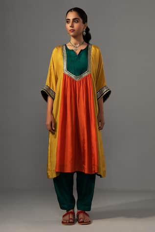 Label Shreya Sharma Silk Colour Block Panel Kurta With Pant 