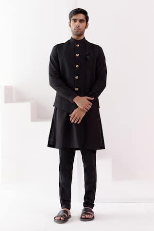 Devnaagri Pintuck Pattern Bundi & Kurta Set 