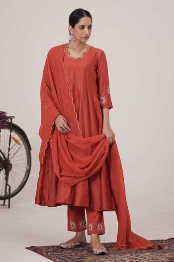 Hirika & Dhruti Floral Sequin Embroidered Anarkali Pant Set 