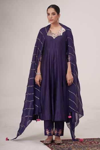 Hirika & Dhruti Floral Sequin Thread Work Anarkali Set 