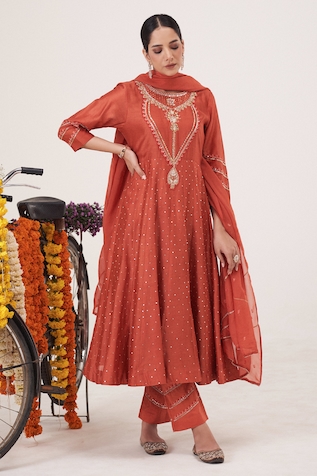 Hirika&Dhruti Hand Embroidered Anarkali Pant Set