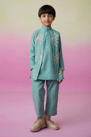 Astronaut Dreamer Embroidered Kurta & Pant Set 